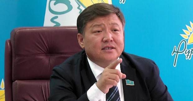 Уласбек-Садибек.jpg