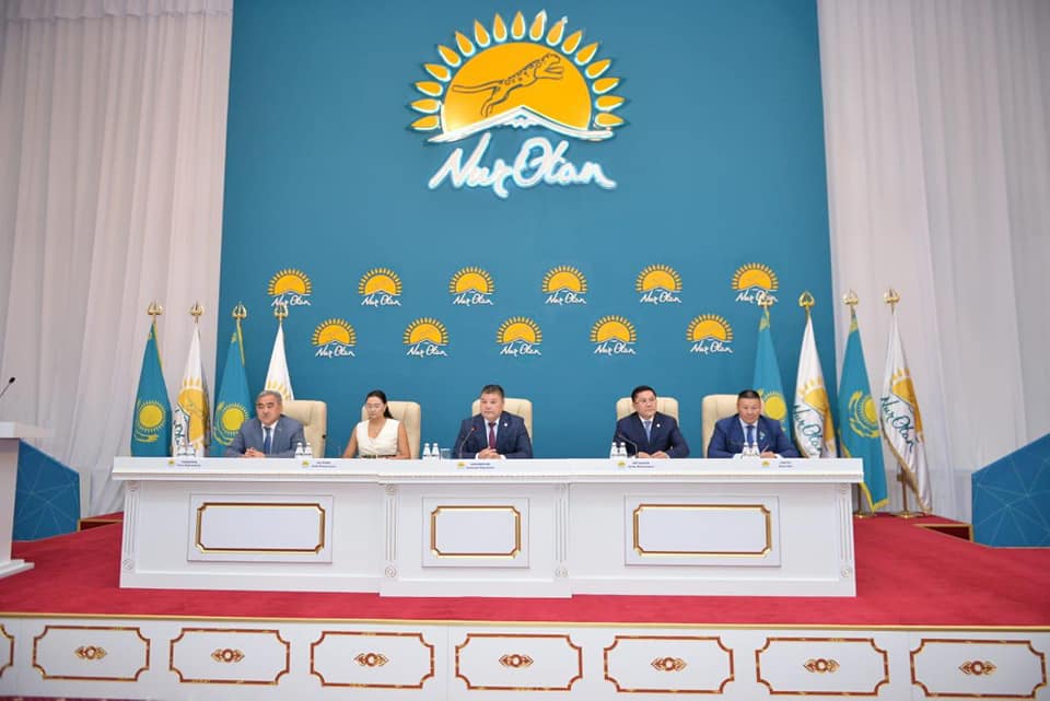 нурсаяси.jpg