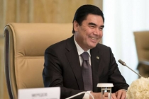 Бердымұхамедовтың берген қолы алуды да біледі