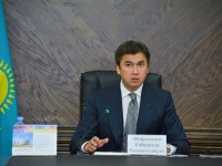 Ғ.Әбдірахымов тұрмысы нашар әйелдерге қолдау білдірмек