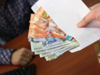 Пара алып ұсталған мектеп директорлары жөнінен Сайрам ауданы көш бастап тұр