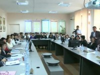 Тіл мамандары бас қосты