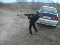 Жүйкесі жұқарған мектеп оқушысы өзін келемеждеген сыныптасын атып өлтірді