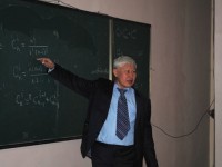 Асқар Жұмаділдаев қазақтар не үшін басқа ұлттардан қалып кеткенін айтты