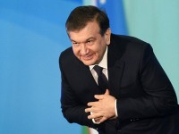 72 жастағы құдасына қызмет берді