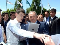 Н.Назарбаев: Балалардың болашағын ойласақ, үштілділікті біртіндеп енгізуіміз керек