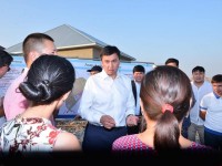 Шымкент әкімі «Асар-2» шағынауданында тұрғындармен кездесті