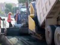 Жолдар жөнделіп жатыр