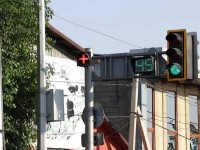 Шымкентте «қызыл плюс» бағдаршамдары орнатылуда