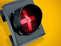 В городе появились новые светофоры «красный плюс»