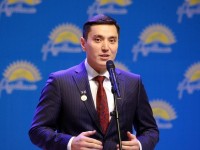 Депутаттыққа тағайындалған Нұрлан Әлімжанов ант беруге келмеді