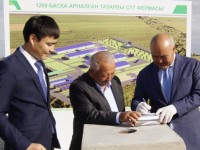 Шөкеев сүт фермасының кірпішін қалады