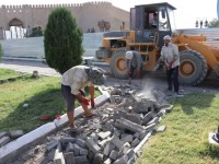 Қожа Ахмет Ясауи кесенесіне келушілер дарбаза қақпасы арқылы кіре алады