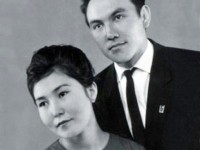 Әлия Назарбаева желіде анасына әсерлі жазба арнады