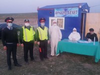 Полиция үш бекетте 300 көлік пен 500 адамды тексерді