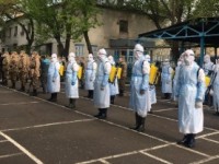 Сарбаздар сақадай сай