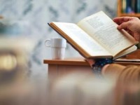 Кітап оқып, ұялы телефон ұтып ал!