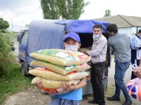 Шымкенттік кәсіпкер 550 отбасыға «Ауызашар қоржынын» таратты