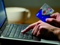 Туысынан атынан несие рәсімдеген алаяқ ару