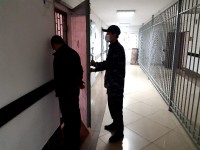 Полицейлер есірткі сатумен айналысқан күдіктіні ұстады