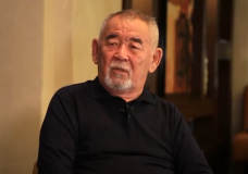 Жүрсін Ерман діни сектаға кетіп қалған айтыскерлердің атын атады (видео)