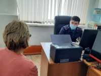 Түркістан облысында «Әлеуметтік көмек алып беремін» деп тұрғындарды алдаған күдікті ұсталды