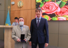 Түркістан облысының дәрігерлері марапатталды