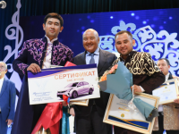 Түркістандық айтыскер темір тұлпар мінді