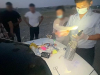 Түркістан облысының полицейлері синтетикалық есірткіні сақтады деген күдікпен жас қызды ұстады