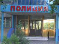 Түркістандық полицейлер тұрғындарға алаяқтық жасаған  банк қызметкерін ұстады