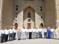 Сарыағаштық ардагерлер жаңарған түркістанға сапарға шықты