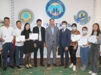 Білімділер бәйгесі