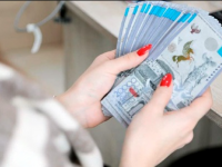 Түркістан облысының полицейлері өз құрбысының 3 000 000 теңгесін алдап алған бойжеткенді ұстады