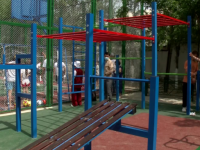 Спонсоры строят спортивные площадки