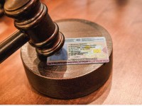 Куәлігінен өмір бойы айырылды