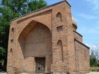 Қараша ана кесенесі қашан тұрғызылған?