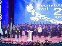 Шымкент Республика күнін атап өтті