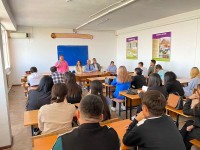 Полицейлер тәлімгерлік сағатын өткізді