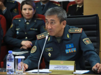 Қорғаныс министрінің орынбасары қазақ тілінде жауап беруден бас тартты
